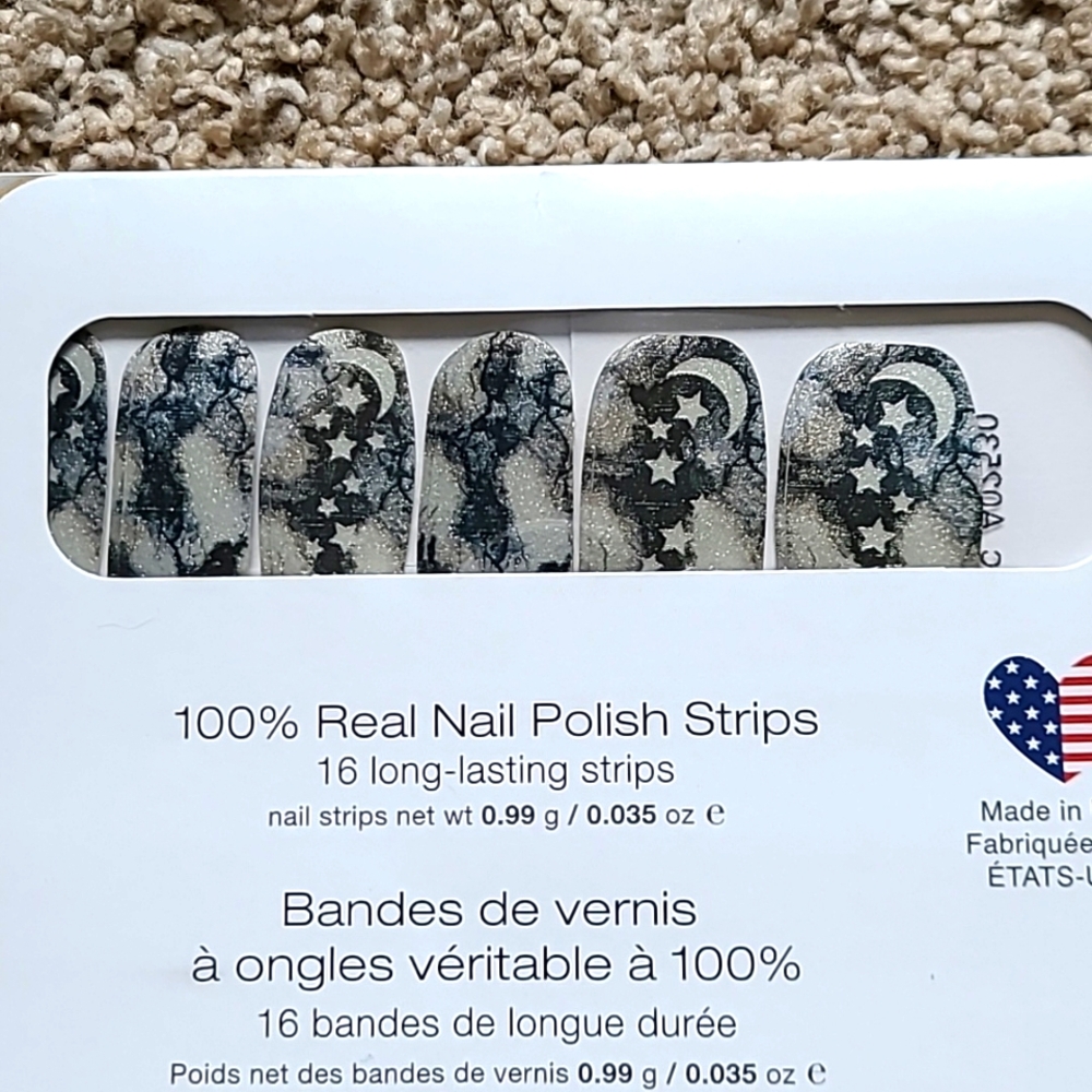 DARK MAGIC   Color Street Nail Set - Picture 2 of 4